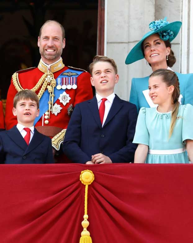 In pictures: Kate Middleton Stunned at Troping The Color