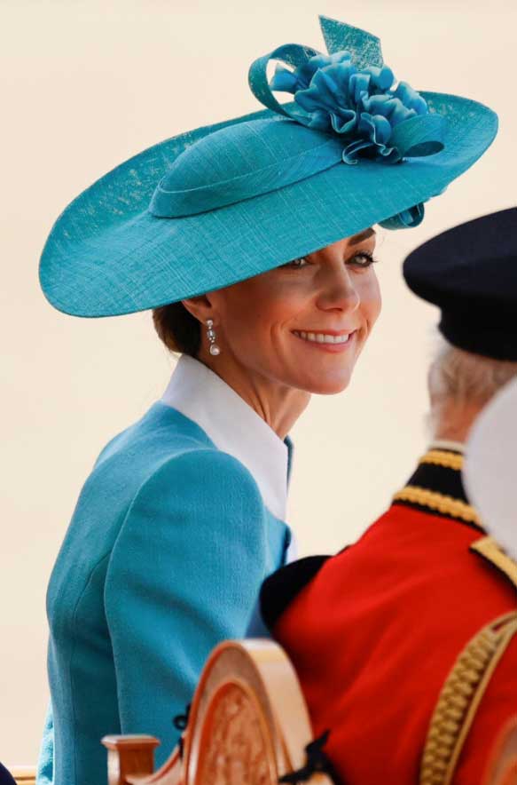 In pictures: Kate Middleton Stunned at Troping The Color