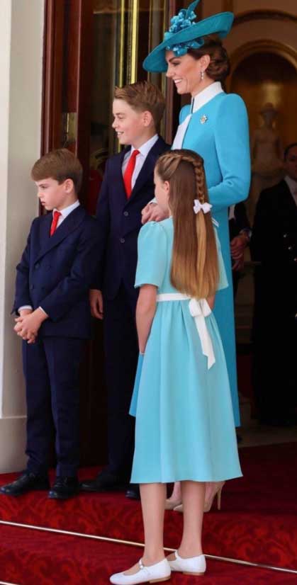 In pictures: Kate Middleton Stunned at Troping The Color