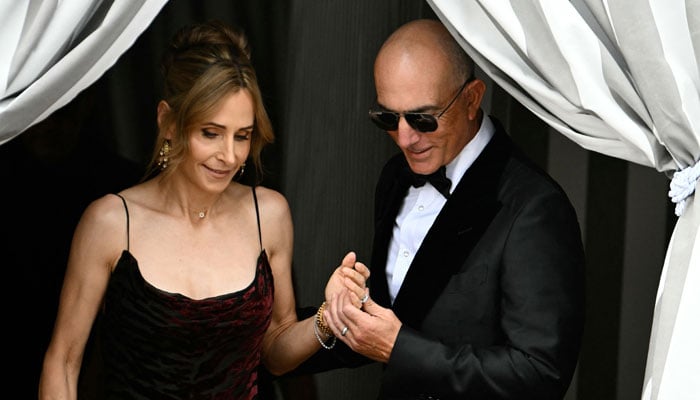 Lisa Bezos and Mark Bezos, half -brother of the founder of the Amazons Jeff Bezos, leaves the Aman hotel on the day of the wedding of Jeff Bezos with Lauren Sanchez in Venice on June 27, 2025. - AFP