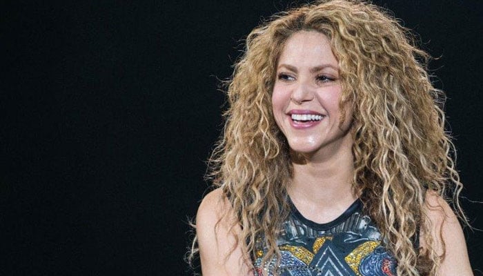 Shakira springs from her brand on social networks