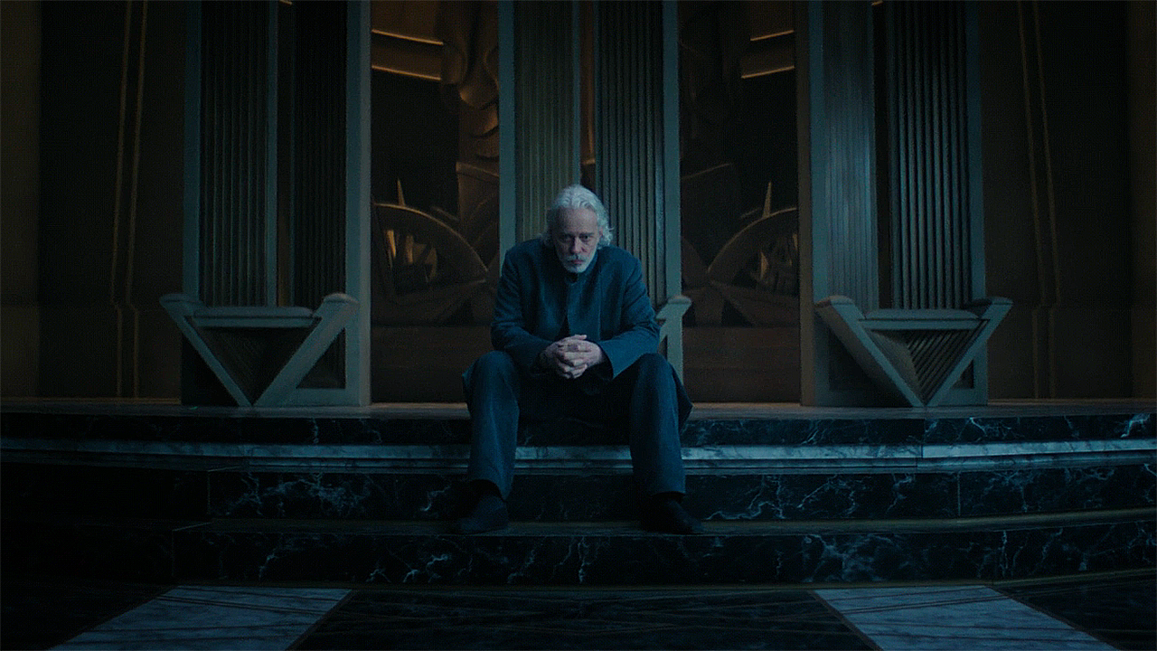 Brother Dusk seated forlern in empire & # 039; Sorhone from the throne in season 3 episode 9