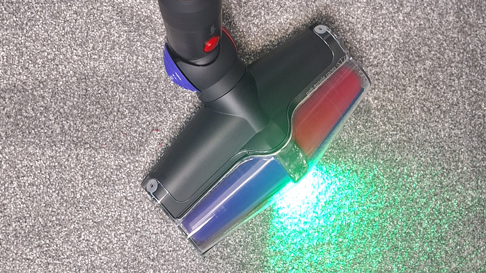 Laser light on the vacuum of the piston stick Dyson V16
