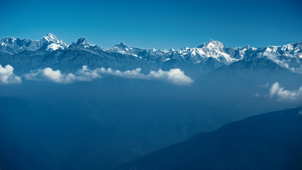 A beautiful view of Snowy Mountain from the Apple TV & # 039 screen collection;