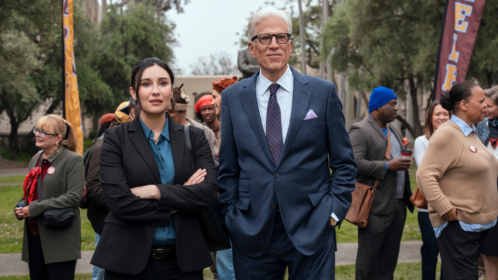 Charles and Julie are together in A Man on the Inside season 2