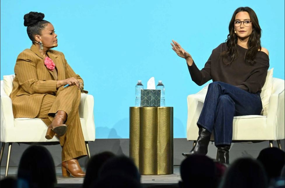 Bruce Willis' family finds holiday joy amid his dementia journey