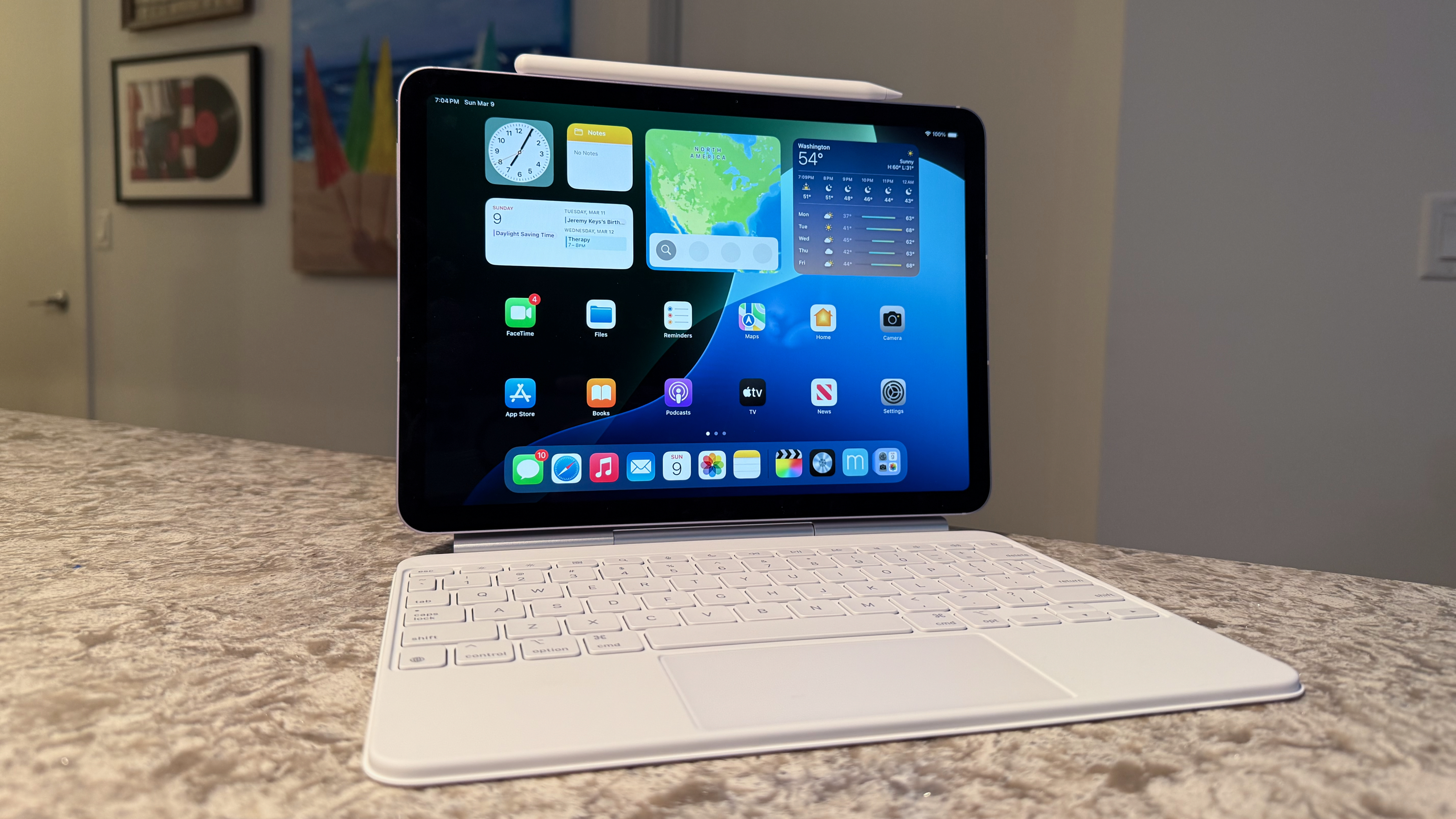 1-Review of the Apple iPad Air 11 inch M3 (2025). iPad Air 11-inch with M3 in Magic Keyboard on the home screen.