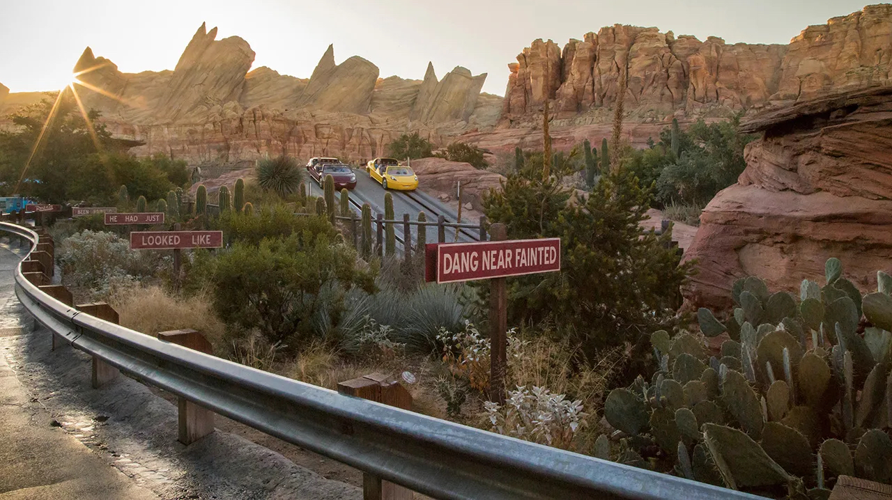 Cars Land Radiator Springs Runners