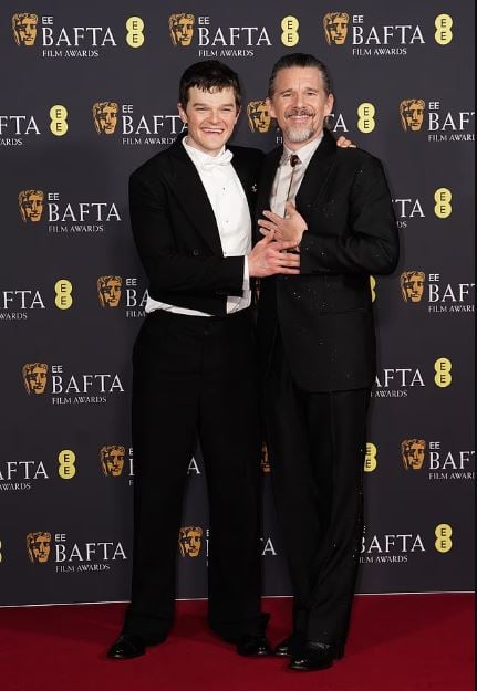 Robert Aramayo's BAFTA acceptance speech makes Ethan Hawke cry
