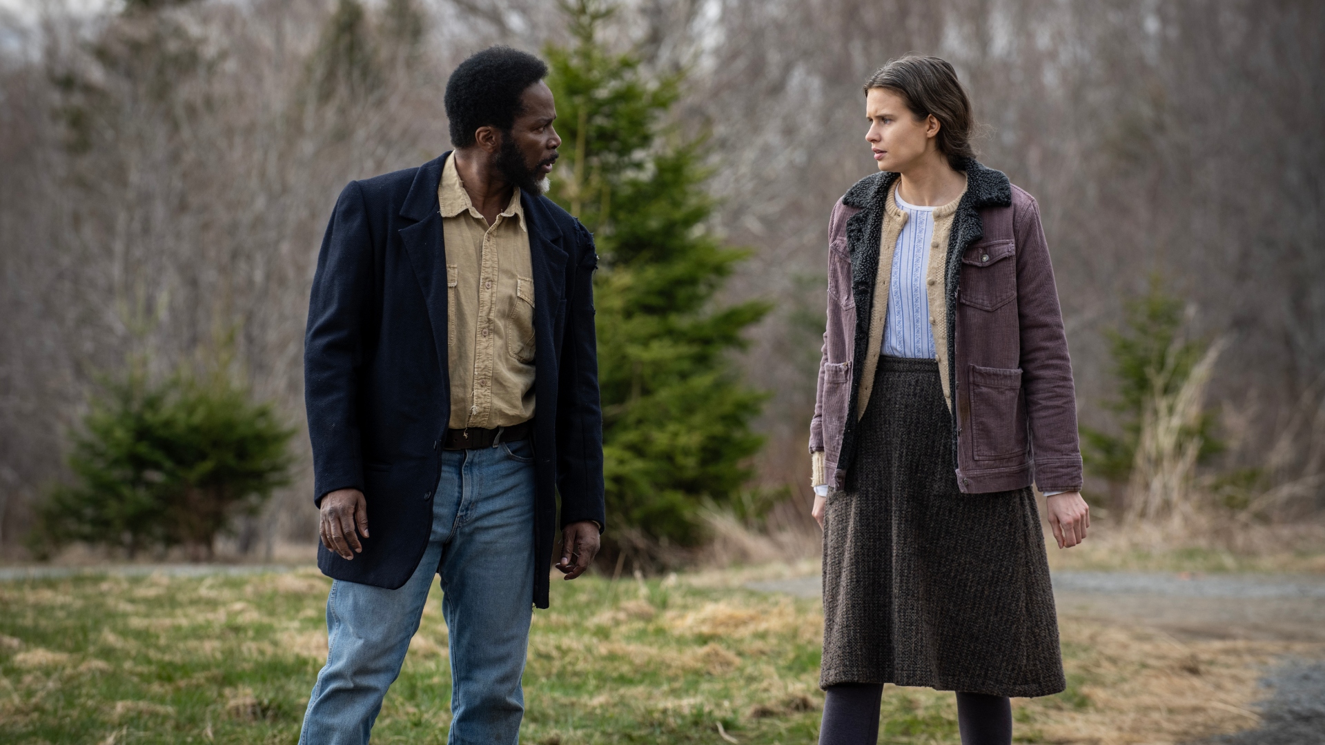 Boyd looks to the side in season 3