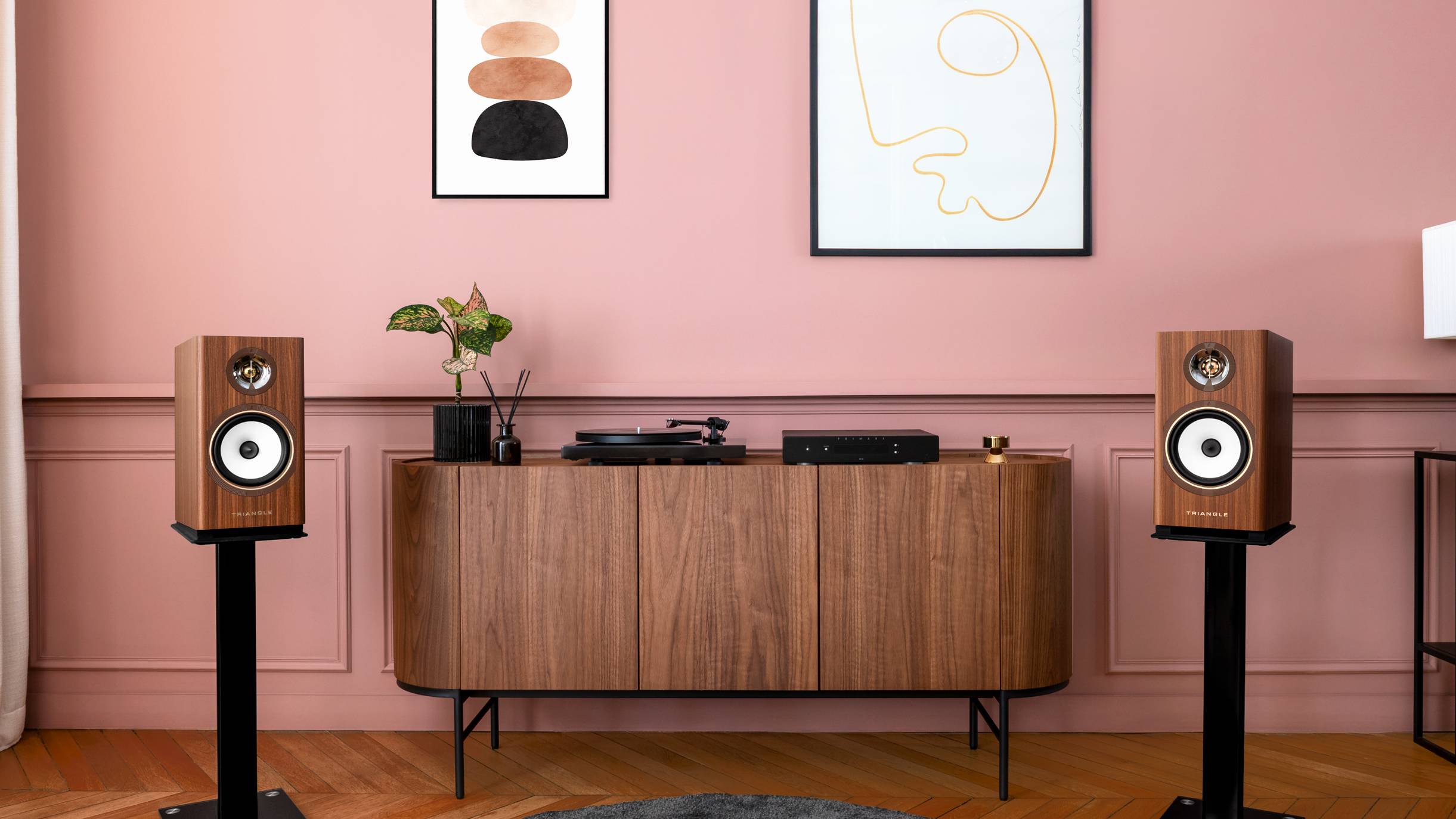 The Solstice Triangle 3 in a pink room.